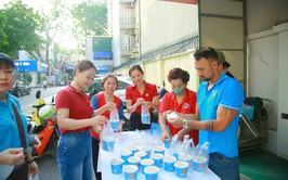 TIẾP NỐI CHUỖI HOẠT ĐỘNG THÁNG NHÂN ĐẠO – LAN TỎA YÊU THƯƠNG VÌ CỘNG ĐỒNG