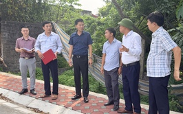BAN KINH TẾ - NGÂN SÁCH HĐND XÃ TRẦN PHÚ KHẢO SÁTTIẾN ĐỘ GIẢI PHÓNG MẶT BẰNG VÀ GIẢI NGÂN VỐN ĐẦU TƯ CÔNG