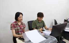 Ban xây dựng Đảng xã Tam Hưng cập nhật, đối soát, chỉnh lý dữ liệu đảng viên bài bản, khoa học, hoàn thành trước thời hạn.