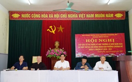 Phó Bí thư Thường trực Đảng ủy phường Chương Mỹ -  Vũ Ngọc Hòa cùng Tổ đại biểu số 2 HĐND phường tiếp xúc cử tri trước kỳ họp thường lệ giữa năm 2026
