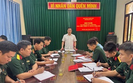 Đồng chí Nguyễn Thanh Bình - Bí thư Đảng uỷ, Chủ tịch HĐND xã chủ trì Hội nghị ra Nghị quyết lãnh đạo thực hiện nhiệm vụ tháng 6 năm 2026 của Chi bộ Quân sự xã
