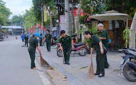 Phường Chương Mỹ ra quân hưởng ứng phong trào thi đua “Toàn dân chung tay bảo vệ môi trường, vì Thủ đô xanh - sạch - đẹp”