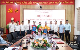 Đảng uỷ- UBND xã Bát Tràng công bố các quyết định về công tác cán bộ