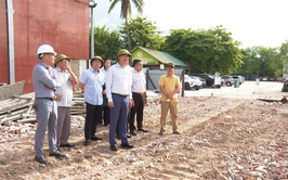 Lãnh đạo xã Phú Xuyên kiểm tra tiến độ Dự án nâng cấp, cải tạo Bệnh viện Đa khoa Phú Xuyên