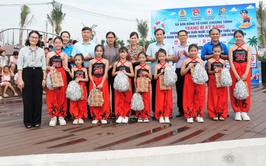 Sơn Đồng tổ chức chương trình trang bị kỹ năng phòng, chống đuối nước cho thanh thiếu nhi và con đoàn viên công đoàn hè năm 2026