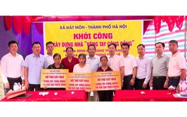 Lễ khởi công xây dựng 3 ngôi nhà “Vòng tay cộng đồng” tại thôn Hát Môn 4 xã Hát Môn