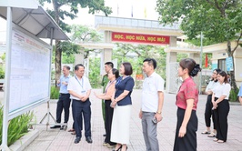 Kiểm tra công tác chuẩn bị Kỳ thi tốt nghiệp THPT năm 2026 tại điểm thi trường THCS Quảng Bị