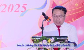 Tưng bừng không khí 