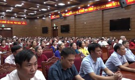 Lễ trao tặng huy hiệu Đảng xã Mỹ Đức