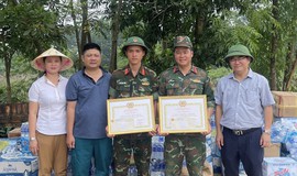 BỘ ĐỘI CỤ HỒ CỨU DÂN TRONG CƠN LŨ DỮ