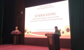 Công an phường Cầu Giấy khai giảng lớp bồi dưỡng nghiệp vụ cho lực lượng tham gia bảo vệ an ninh, trật tự ở cơ sở năm 2025