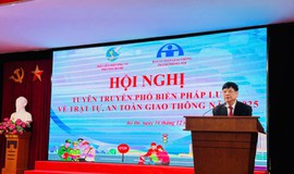 Tuyên truyền, phổ biến pháp luật về trật tự an toàn giao thông năm 2025 cho cán bộ hội viên phụ nữ phường Bồ Đề