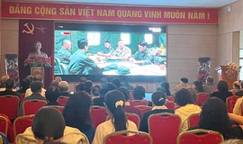 Phường Phương Liệt chiếu miễn phí phim “Mưa đỏ” phục vụ nhân dân