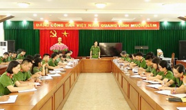 CÔNG AN XÃ BÌNH MINH: HƯỚNG TỚI MÔ HÌNH CUNG CẤP DỊCH VỤ HÀNH CHÍNH TIỆN LỢI,
NÂNG CAO HIỆU QUẢ BẢO VỆ AN NINH