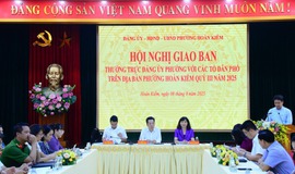  Phường Hoàn Kiếm tổ chức hội nghị giao ban với các Tổ dân phố trên địa bàn.