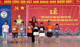 Thôn Thọ, xã Mỹ Đức tổ chức lễ vinh danh và trao quà khuyến học năm học 2024-2025