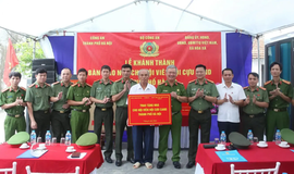 Bàn giao nhà cho hội viên Hội Cựu Công an Nhân dân có hoàn cảnh khó khăn