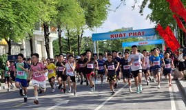 700 vận động viên dự Chung kết Giải chạy Báo Hànộimới phường Định Công lần thứ I - Vì hòa bình năm 2025