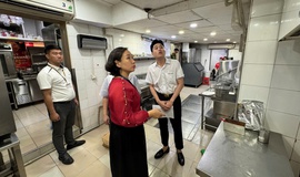PHƯỜNG VĂN MIẾU – QUỐC TỬ GIÁM TĂNG CƯỜNG KIỂM TRA, ĐẢM BẢO AN TOÀN THỰC PHẨM PHỤC VỤ TRƯỚC, TRONG VÀ SAU HOẠT ĐỘNG LỄ KỶ NIỆM 80 NĂM CÁCH MẠNG THÁNG 8 THÀNH CÔNG VÀ QUỐC KHÁNH NƯỚC CỘNG HÒA XÃ HỘI CHỦ NGHĨA VIỆT NAM 