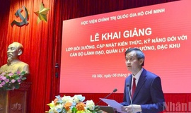Bồi dưỡng, cập nhật kiến thức, kỹ năng đối với cán bộ lãnh đạo cấp xã
