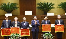 Chủ tịch Quốc hội Trần Thanh Mẫn gặp mặt nguyên lãnh đạo Quốc hội qua các thời kỳ