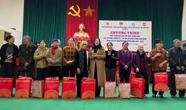 Các tổ chức chính trị - xã hội xã Hòa Xá chung tay chăm lo Tết cho đoàn viên, hội viên có hoàn cảnh khó khăn