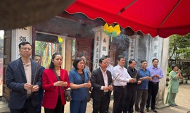 LÃNH ĐẠO ĐẢNG ỦY – HĐND – UBND – MTTQ PHƯỜNG VĂN MIẾU – QUỐC TỬ GIÁM DÂNG HƯƠNG TẠI CÁC DI TÍCH QUỐC GIA ĐẶC BIỆT; TƯỞNG NIỆM ANH HÙNG LIỆT SĨ NHÂN DỊP XUÂN BÍNH NGỌ 2026