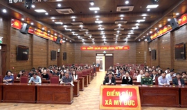 Cán bộ, đảng viên và Nhân dân xã Mỹ Đức tham dự Hội nghị toàn quốc nghiên cứu, học tập, quán triệt và triển khai thực hiện Nghị quyết số 79-NQ/TW và Nghị quyết số 80-NQ/TW của Bộ Chính trị