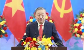 Bài viết của Tổng Bí thư Tô Lâm: VỮNG BƯỚC DƯỚI CỜ ĐẢNG