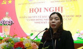 Hội Nông dân và Hội Người cao tuổi xã đẩy manh tuyên truyền về bầu cử