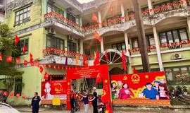 PHƯỜNG VĂN MIẾU – QUỐC TỬ GIÁM HOÀN THÀNH CÔNG TÁC TRANG TRÍ TẠI CÁC ĐIỂM BẦU CỬ TRÊN ĐỊA BÀN, BẢO ĐẢM ĐÚNG TIẾN ĐỘ