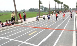 Sôi nổi giải thể thao học sinh phổ thông xã Bình Minh