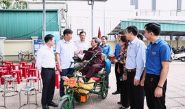 XÃ HOÀ XÁ ẤM ÁP NGHĨA TÌNH TỪ CHƯƠNG TRÌNH KHÁM SỨC KHỎE TÌNH NGUYỆN – LAN TỎA SỰ QUAN TÂM CỦA CẤP ỦY, CHÍNH QUYỀN