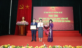 PHƯỜNG BỒ ĐỀ TỔNG KẾT CÔNG TÁC BẦU CỬ, VINH DỰ NHẬN BẰNG KHEN CỦA CHỦ TỊCH UBND THÀNH PHỐ
