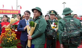 Trang trọng Lễ giao - nhận quân tại Điểm số 08 - Ban Chỉ huy phòng thủ khu vực 5 - Thanh Oai