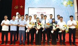 Xã Hồng Vân hội nghị công bố và trao quyết định về công tác cán bộ