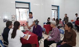 Tổ chức khám và tư vấn sức khỏe miễn phí ứng dụng công nghệ AI Nhật Bản cho người dân xã Ba Vì