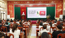 Khai giảng lớp bồi dưỡng lý luận chính trị cho 148 đảng viên mới