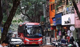 Đề xuất mở rộng phạm vi hạn chế xe ô tô trên 16 chỗ trong giờ cao điểm tại phường Hoàn Kiếm