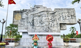 Đảng ủy - HĐND - UBND - UB.MTTQ Việt Nam xã Đại Thanh dâng hương, dâng hoa nhân kỷ niệm 136 năm Ngày sinh Chủ tịch Hồ Chí Minh (19/5/1890 - 19/5/2026)