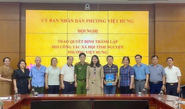 PHƯỜNG VIỆT HƯNG TỔ CHỨC HỘI NGHỊ TRAO QUYẾT ĐỊNH THÀNH LẬP ĐỘI CÔNG TÁC XÃ HỘI TÌNH NGUYỆN PHƯỜNG