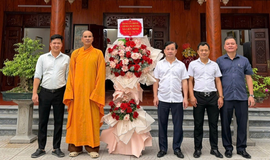 Lãnh đạo Đảng ủy, HĐND, UBND, UBMTTQ thăm và chúc mừng các sắc Phật giáo, nhân dịp Đại lễ Phật đản Phật lịch 257- Dương lịch 2026