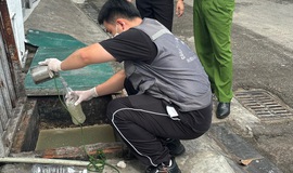 Phường Long Biên quyết liệt ra quân kiểm tra các cơ sở cung cấp suất ăn xả thải ra sông Cầu Bây