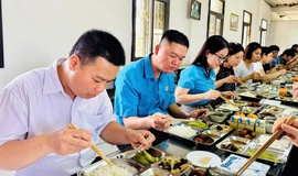 BỮA CƠM CÔNG ĐOÀN – LAN TỎA YÊU THƯƠNG, GẮN KẾT NGƯỜI LAO ĐỘNG
