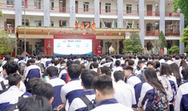 UBND xã Thiên Lộc tổ chức Chương trình tuyên truyền, tập huấn kỹ năng số cho giáo viên và học sinh Trường THPT Bắc Thăng Long