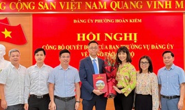 Phường Hoàn Kiếm công bố quyết định về công tác cán bộ tại Văn phòng Đảng ủy phường