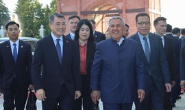 Thủ tướng Lê Minh Hưng gặp Người đứng đầu Cộng hòa Tatarstan (Liên bang Nga)