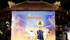 Dịp nghỉ lễ sôi động với âm nhạc cộng đồng bên hồ Hoàn Kiếm