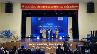 Trung tâm Phục vụ hành chính công thành phố Hà Nội tham dự, chúc mừng và ký kết hợp tác tại Ngày hội việc làm Trường Đại học Thủ đô Hà Nội năm 2026