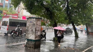 Ngày 18/4/2026, Hà Nội nhiều mây, có lúc có mưa gián đoạn